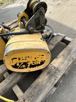 Budget 1/4 Ton Hoist