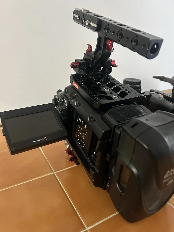 Blackmagic Design Ursa Mini Pro 4.6K G2 - Image 2 of 4