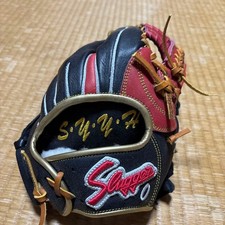 Kubota Slugger Kinami Model Baseball Glove Leather Black/Red Collectible