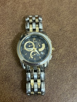 Vintage Citizen Eco-Drive E870-S019095 Analog Solar Men Perpetual Watch