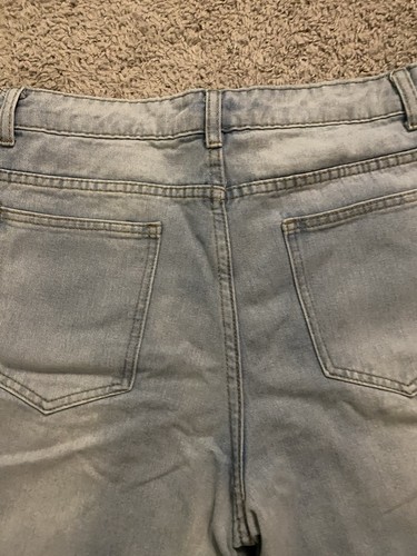 Men’s Jean Shorts - Picture 5 of 6