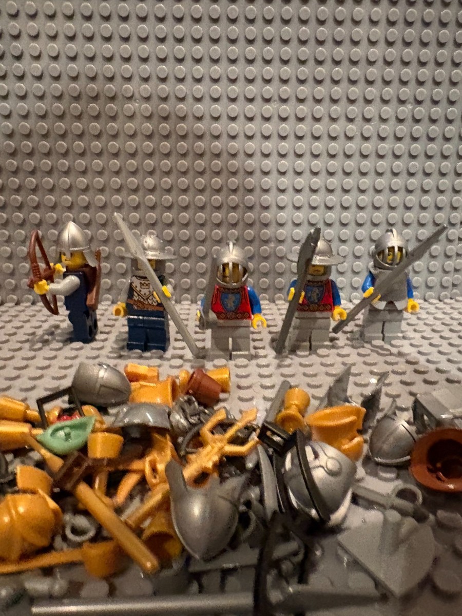 Lego Knight Accessories Lot of 5PCS Castle Knight Accessory LEGO