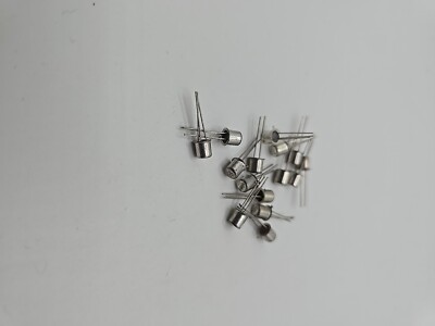 15 Stück NOS BC179B PNP TRANSISTOR TO-18 (KL6-1)