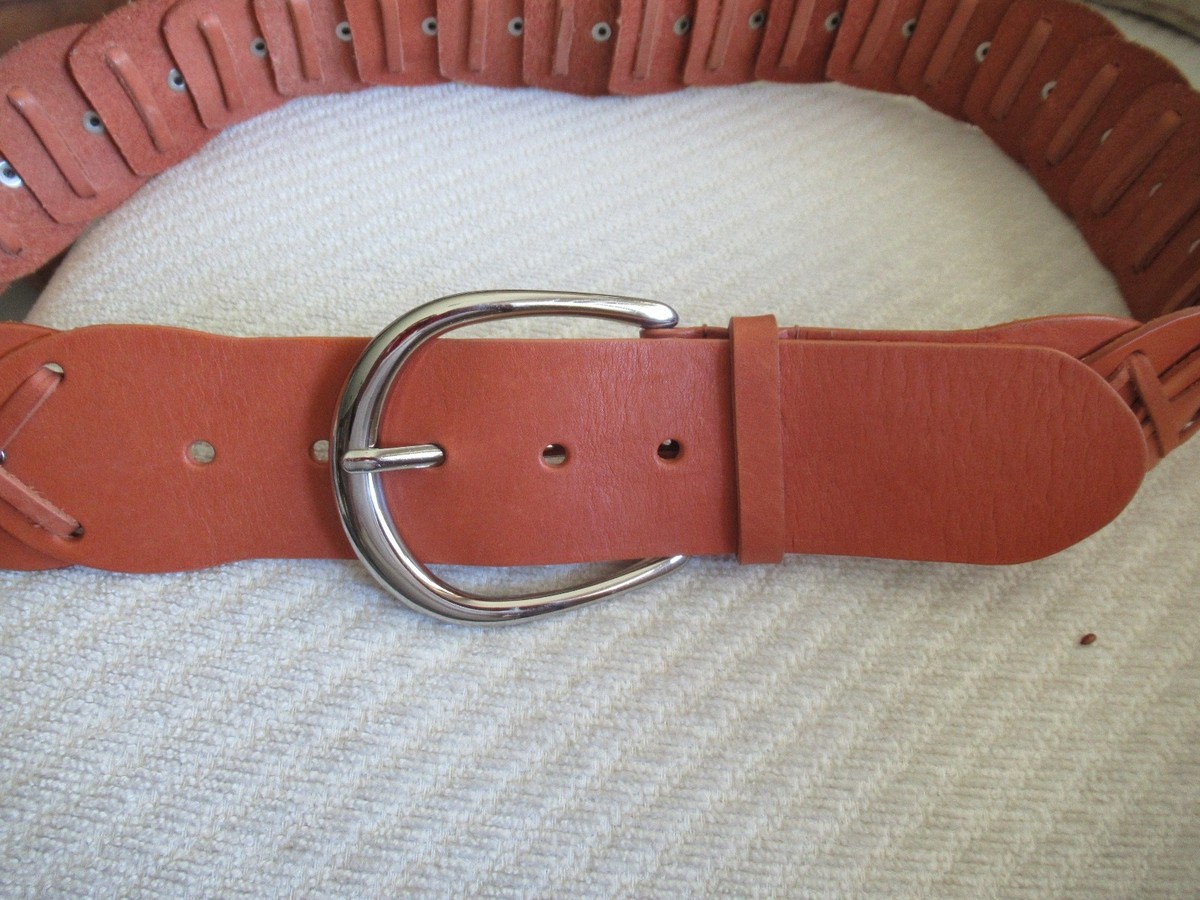 NWOT Guess Women display picture 3
