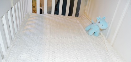 Baby Afghan Ripple Shell Stitch gehäkeltes Garn Decke NEU Handarbeit von Oma - Bild 5 von 9