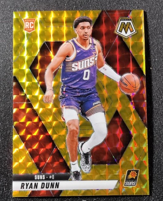 Ryan Dunn 2024-25 Panini Mosaic Gold /10 #233