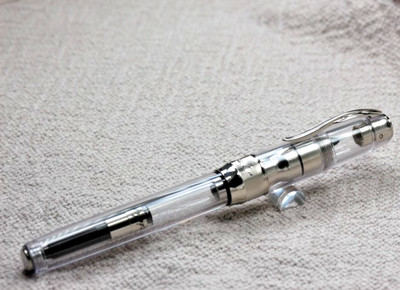 Pineider Classic Clear Medium Nib Fountain Pen with Palladium Trim New in Box