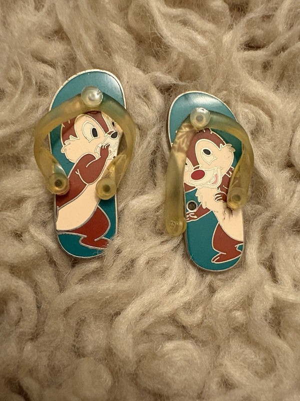 2009 Disney Trading Pin set featuring Chip and Dale on miniature flip-flops
