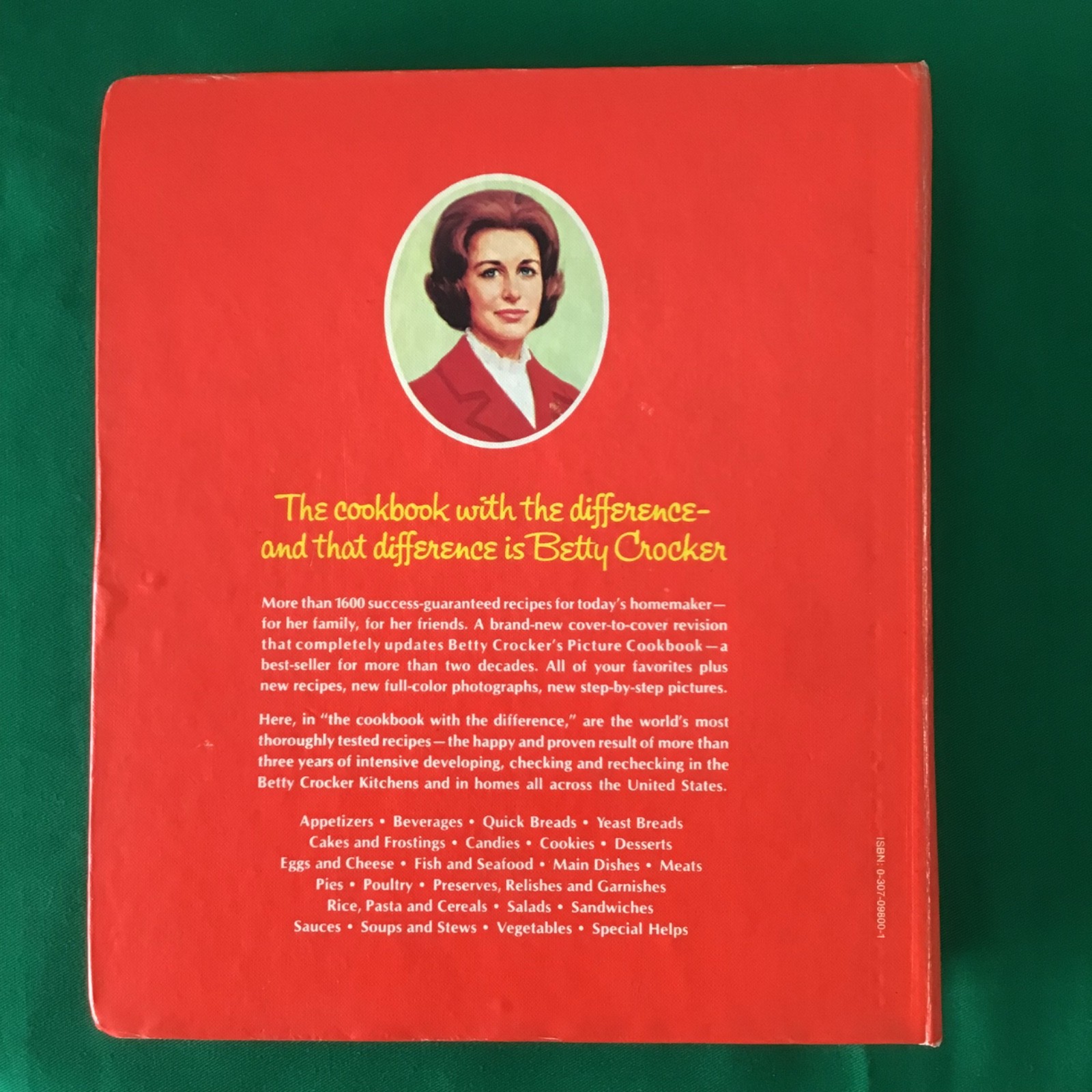 Betty Crocker's Red Pie  Vtg 1975 5-Ring Binder Hardcover Cookbook
