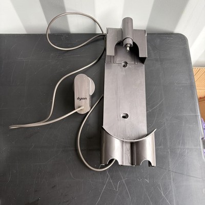 Dyson Original Ladegerät V7 V8 Wandhalterung Dockingstation Animal Absolute Total