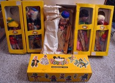 LOTTO 5 PUPAZZI PELHAM vintage con scatole EX PINOCCHIO MACBOOZLE QUEEN DUTCH BOY