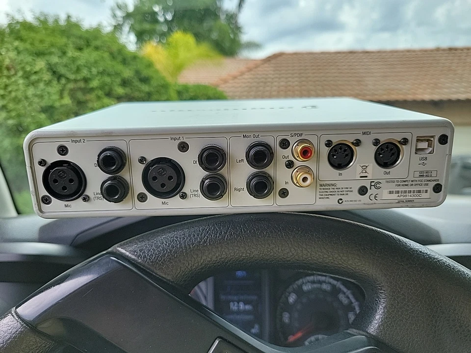 DigiDesign MBox 2 USB Audio Interface - Image 3 of 4