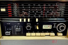 old vintage made in Japan CHANNEL MASTER 6247 6 BAND short wave radio