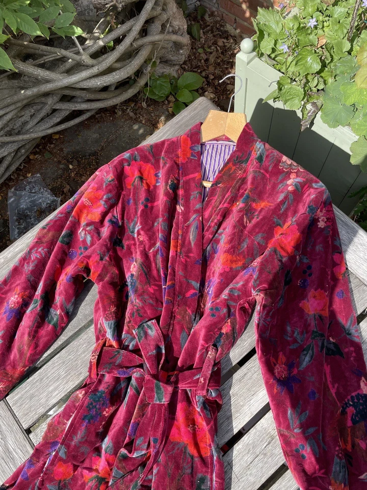 Vestido kimono de terciopelo indio ropa de salón premium Foto 3 de 4