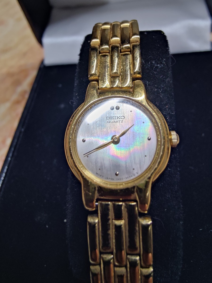 Seiko Antique SEIKO Mother Of Pearl Quartz Watch Gold  display picture 2