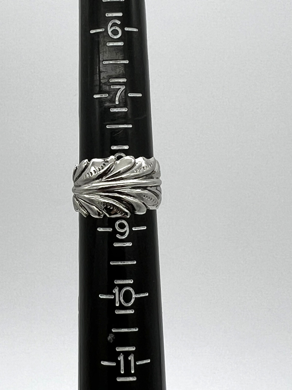 Vintage Silver Tone Leafy Pattern Adjustable Ring - image 10