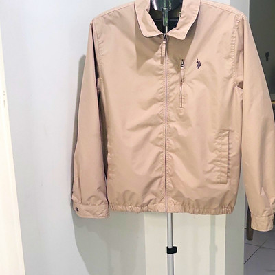 U.S. Polo Assn. Men s Beige Full Zip Lined Short Jacket Regular Fit Sz M 42''