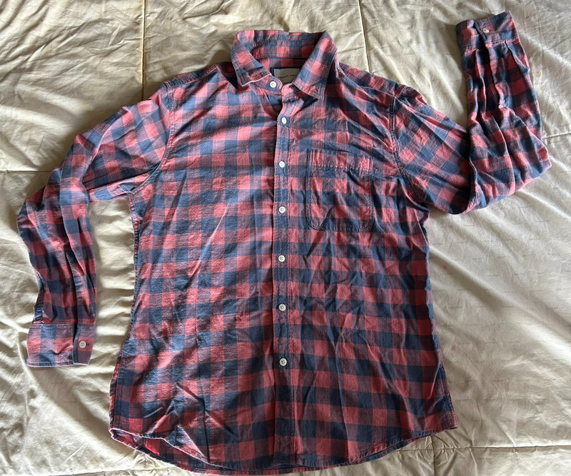 American Eagle Super Soft Button Down Flannel Shirt Mens Pink Blue Plaid Medium