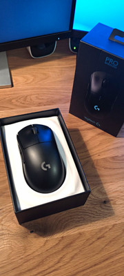 Logitech G PRO Wireless kabellose Gaming-Maus kabellos/USB, Schwarz