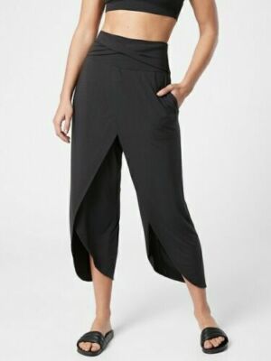 NWT Athleta Release Pant, Black SIZE L 