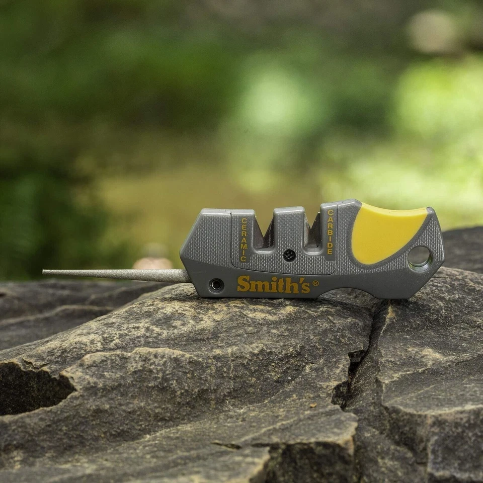 Afilador de cuchillos Smith's 50918 Pocket Pal - Carburo preestablecido y piedra cerámica - Foto 2 de 4