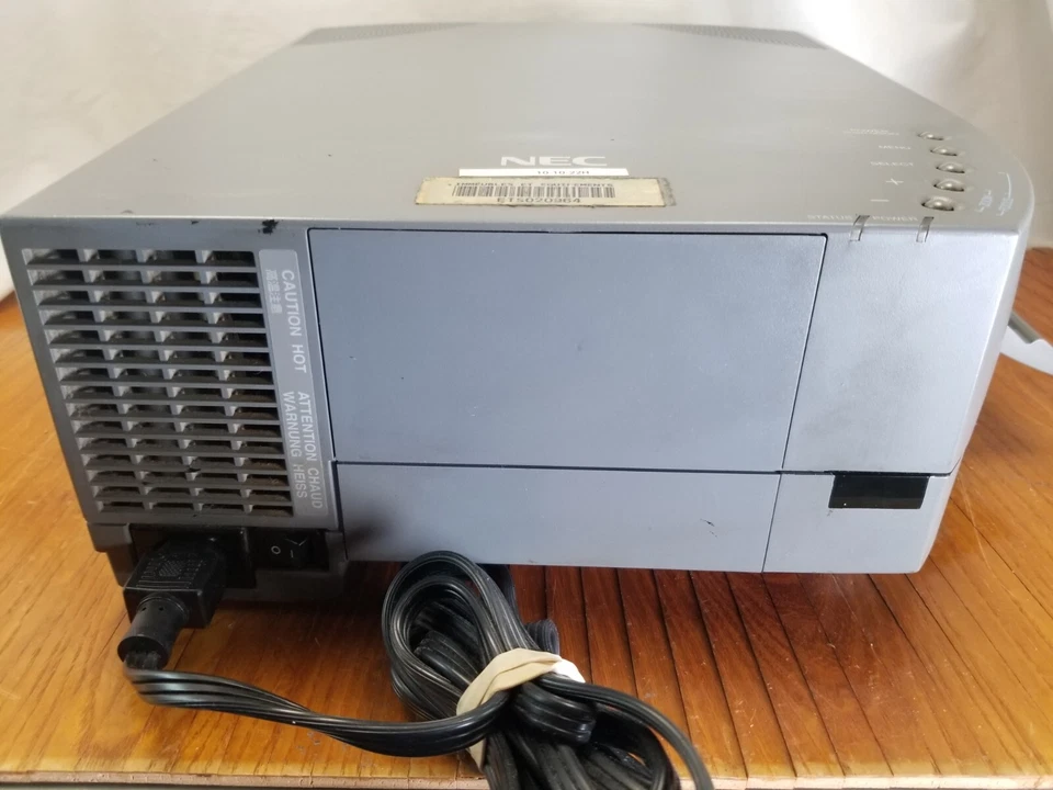 NEC MultiSync MT600 VGA Conference Room Projector - Image 4 of 4