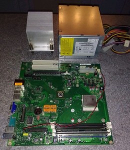 PC Bord Mit AMD CPU Zwei GB RAM Kühler Und Netzteil