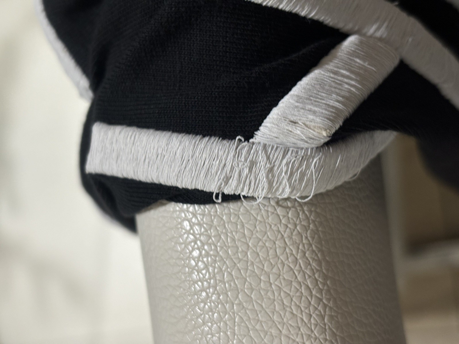 Designer Givenchy Refracted-Design Embroidered Lo… - image 3