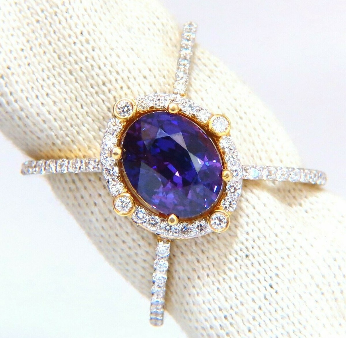 GIA Certified Natural Vivid purple sapphire diamonds ring