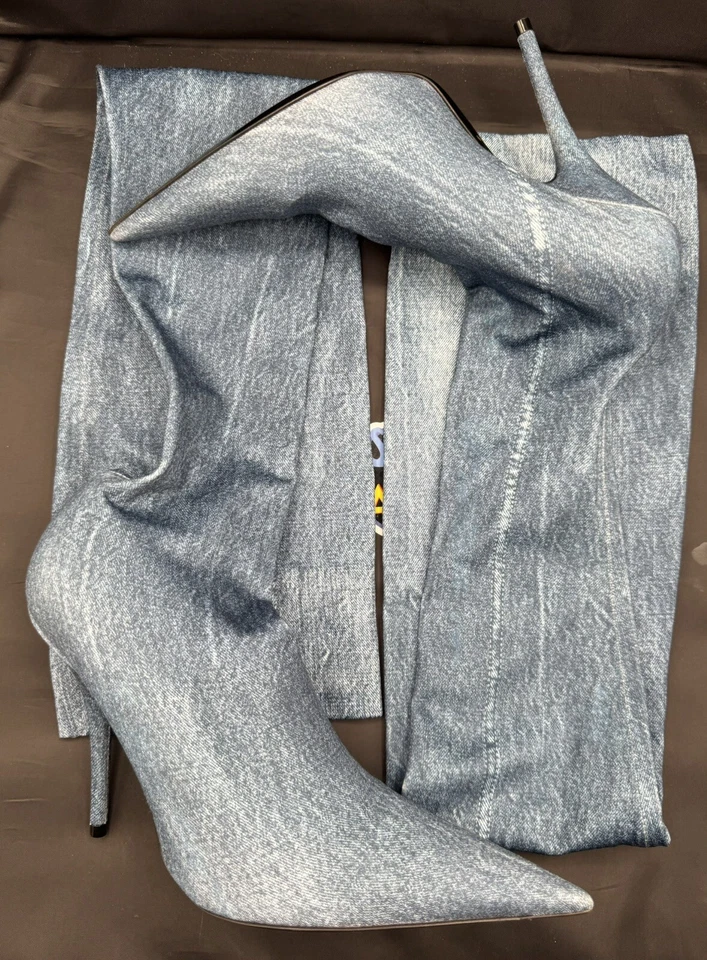 Talla 36.5 - Botas BALENCIAGA Denim Estampado Spandex Cuchillo Sobre la Rodilla Nuevas con Etiquetas Foto 2 de 4