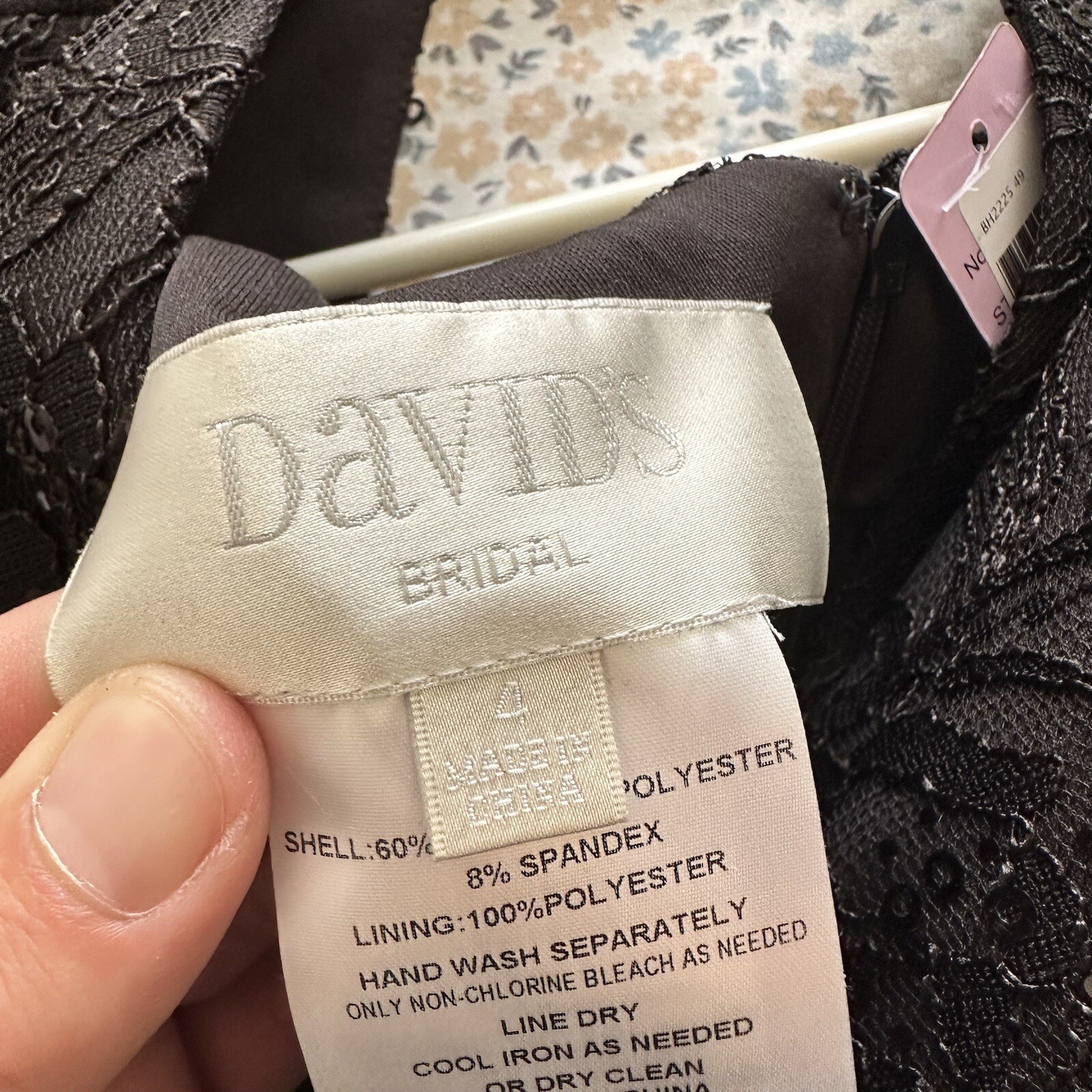 как выглядит Davids Bridal Bridesmaid Dress Black With Embroidered Design In Front Midi Lace фото