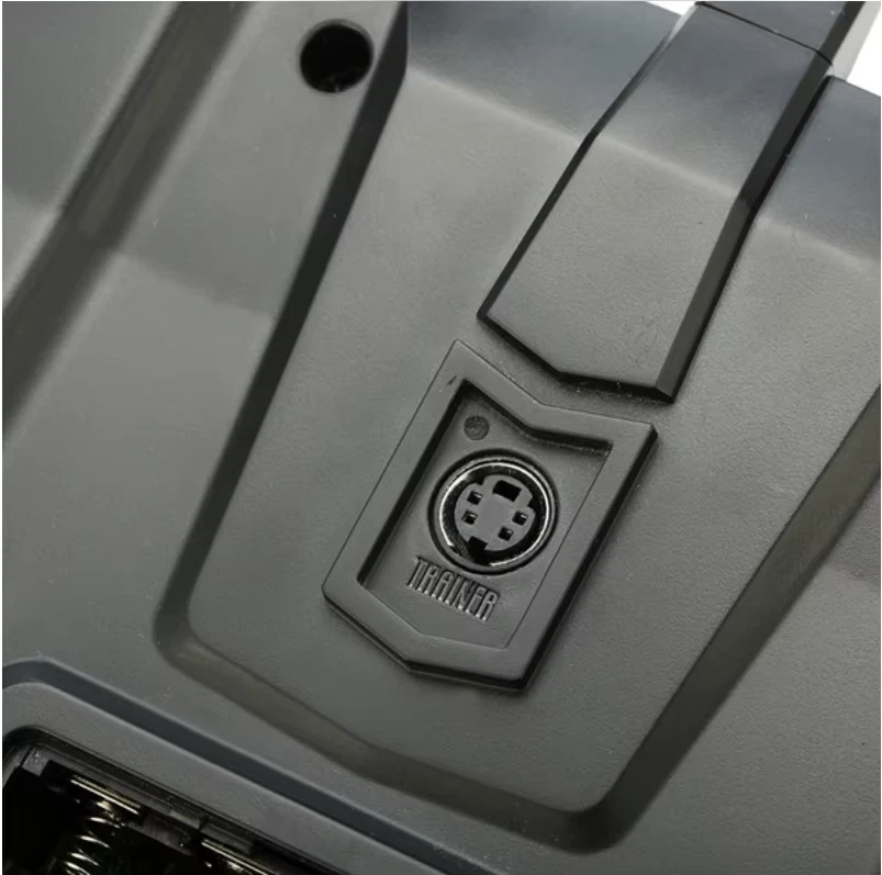 Flysky FS-i6X 10CH 2.4GHz AFHDS RC Transmitter W/FS-iA10B Receiver - Image 4 of 4