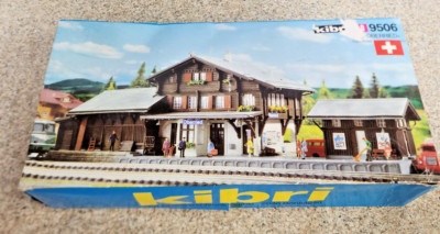 Vintage Kibri HO B-9506 Large Train Station. Open Box Complete Kit