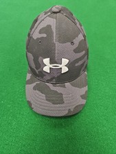 Under Armour Black Camo Classic Fit Hat Cap / Fitted Youth Small / Medium