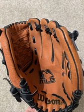 Wilson 11  Genuine Leather Baseball Glove Flex back Crown Web Soft Lining A0350
