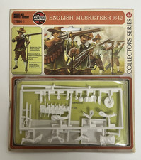 Vintage Airfix English Musketeer 1642 1560-0 Collectors Series Kit 54mm 1974