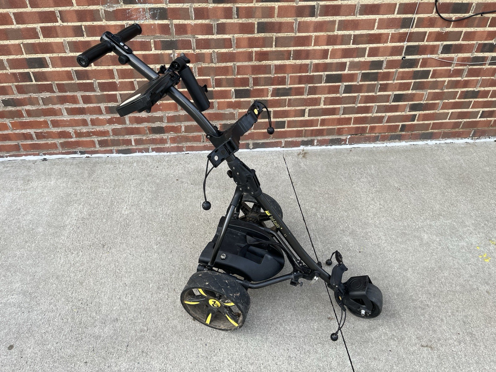 bat caddy x3 electric golf cart ---- for  parts   ----