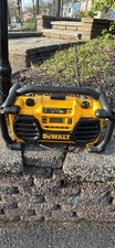 DEWALT DC012 Worksite Charger Radio AM/FM 7.2-18V portable w/ battery