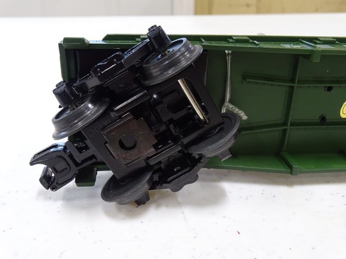 RAIL KING MTH READING FLAT CAR W/ (2) 3100 PICKUP W/ STAKE BED / FEDEX FS - Picture 10 of 22