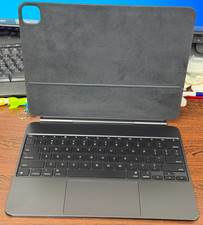 Apple Magic Keyboard for iPad Pro 13  inch M4 or M5 Black - Great Condition