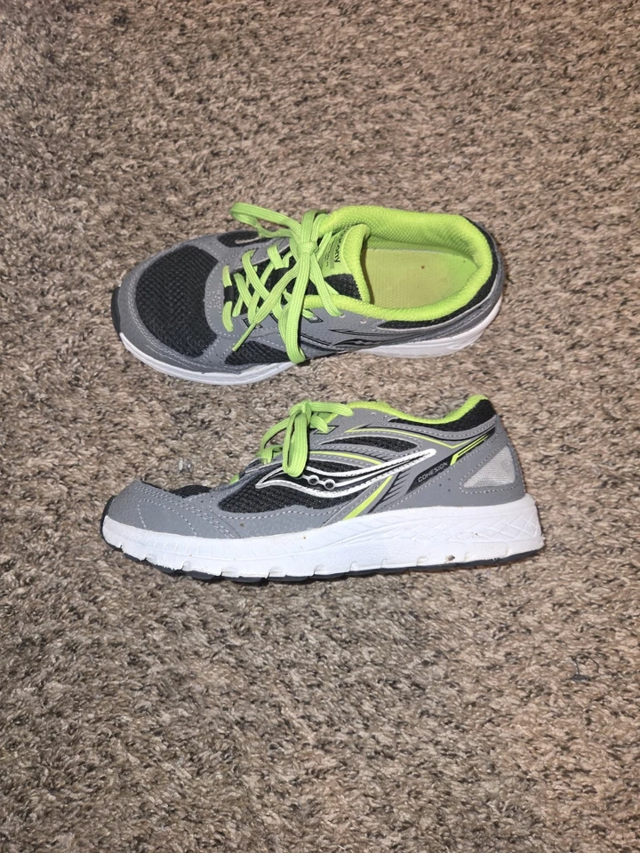 Tênis Saucony Kids Cohesion 14/Tamanho 3.5 com Cinza Preto Verde  - Imagem 4 de 4