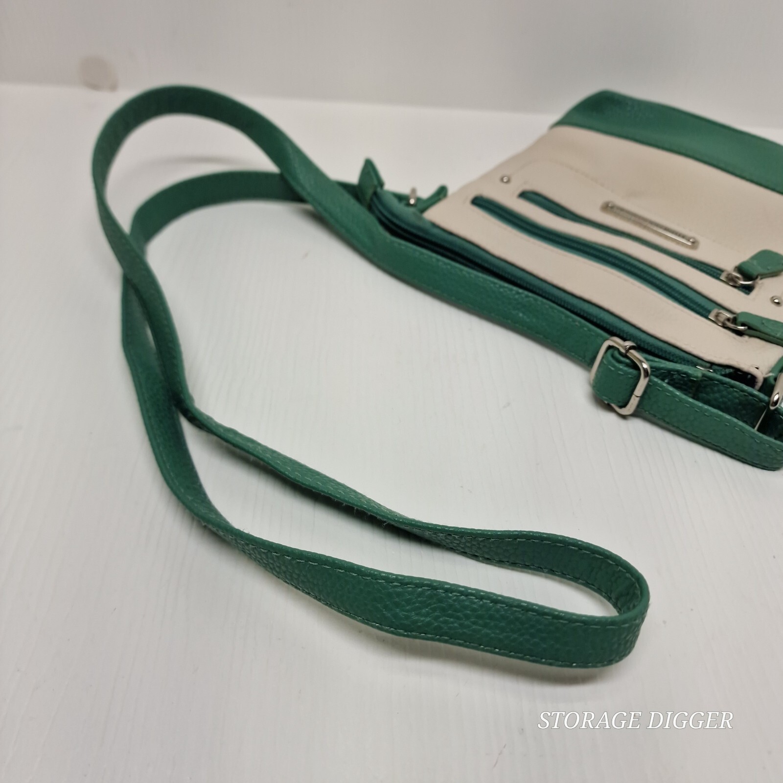 Stone Mountain USA Shoulder Bag Womens Teal Cream Bonded Leather Crossbody Strap