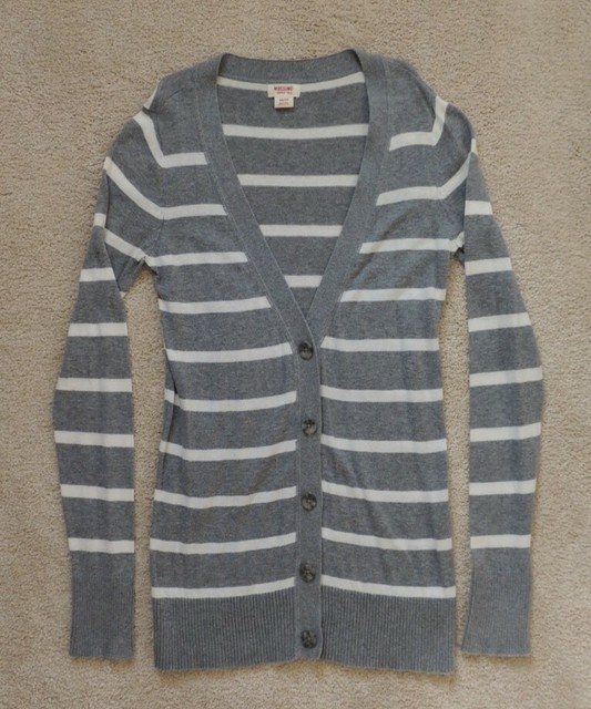 mossimo cardigan sweater