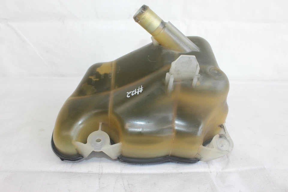 Ford Mustang 2007 quinto convertible #122 expansión desbordamiento radiador depósito Foto 4 de 4