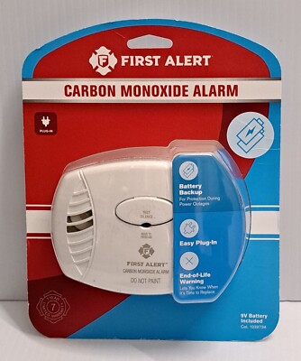 First Alert Carbon Monoxide Alarm Plug-In With Battery Back-Up CO605 NEW
