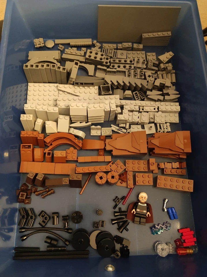 LEGO Star Wars: Duel On Geonosis (75017) 99% Complete with Dooku - Image 2 of 3
