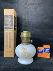 VTG ALADDIN KEROSENE OIL LAMP #23, Milk Glass Daisy Wheat + Wick Mantle Chimney