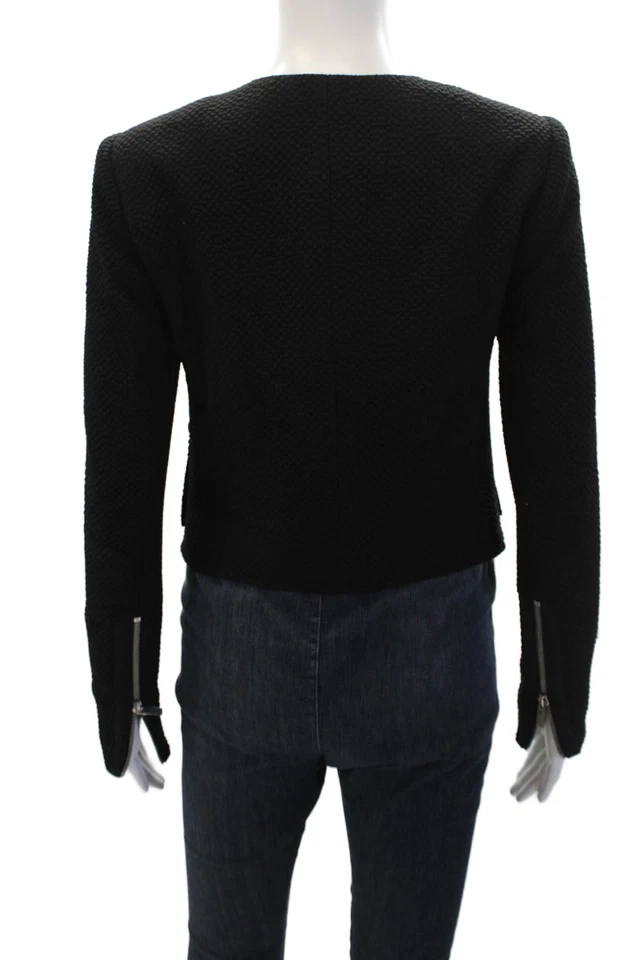Chaqueta negra con cremallera cuello redondo texturizada Elizabeth and James para mujer talla 0 Foto 3 de 4