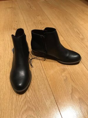KENSIE women's black leather boots size UK UK