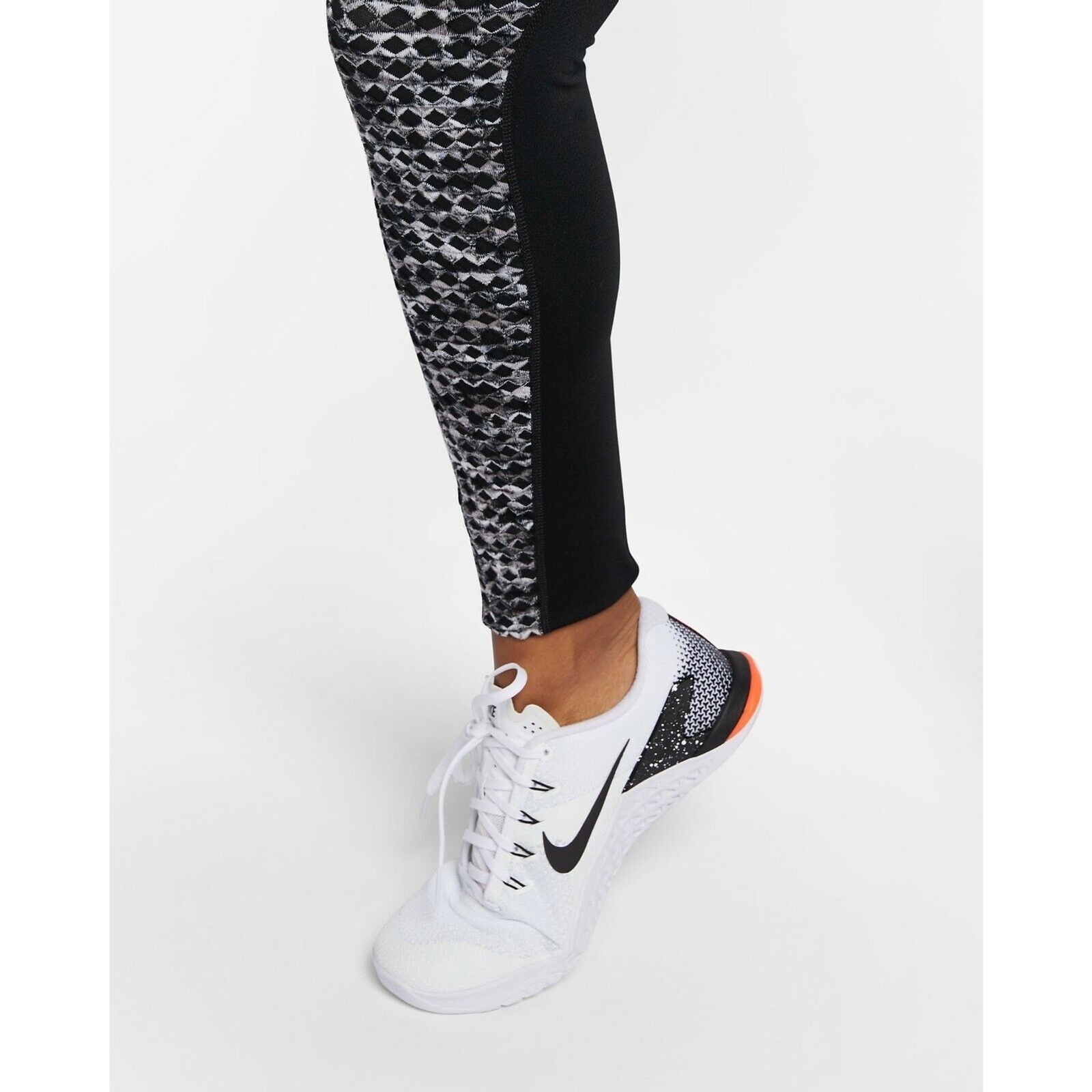 Women's Nike Pro HyperWarm Waistband Tights - Black/Gray M image 6